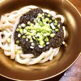 作り置きの肉味噌と冷凍うどんde即席じゃじゃ麺風？